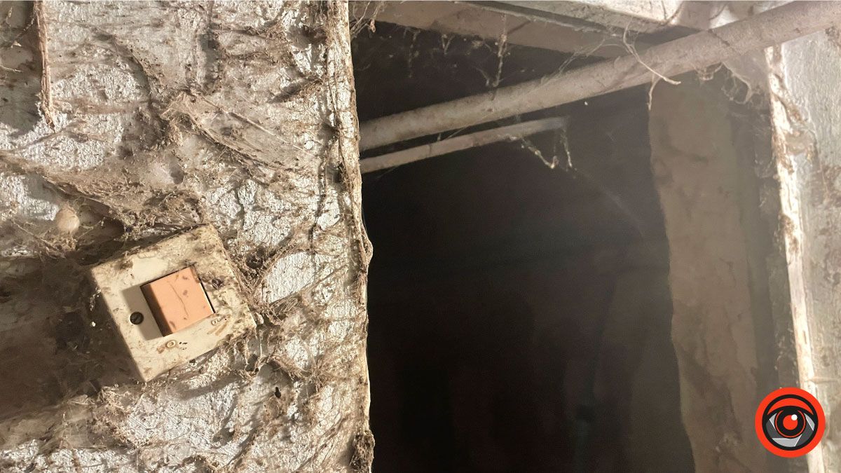 Не нічийне, але занедбане: як виглядають майже 2000 м² укриттів на вул. Січових Стрільців у Коломиї 14