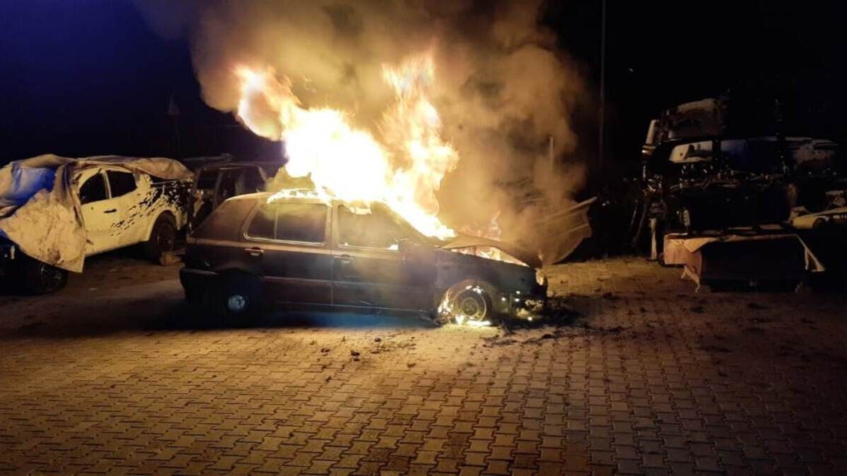 На об'їздній у Коломиї палав автомобіль