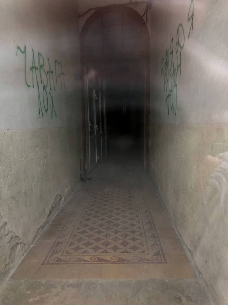 Історичні двері на коломийській стометрівці замінили на пластикові 3