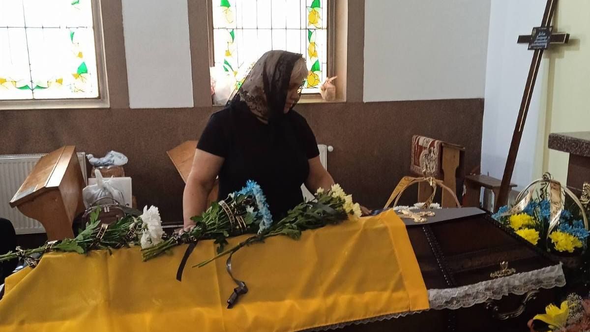 Коломийський забудовник продовжує тиснути на вдову загиблого воїна, а міський голова ігнорує 2