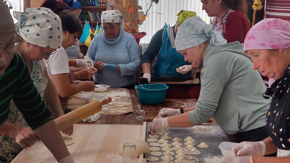 У Печеніжині відбулась акція "Вареники перемоги" 2