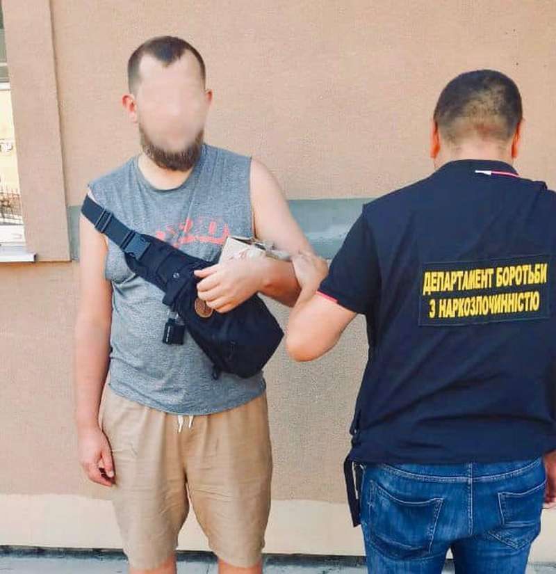 У Коломиї та Яремче поліція затримала наркоторговців 1