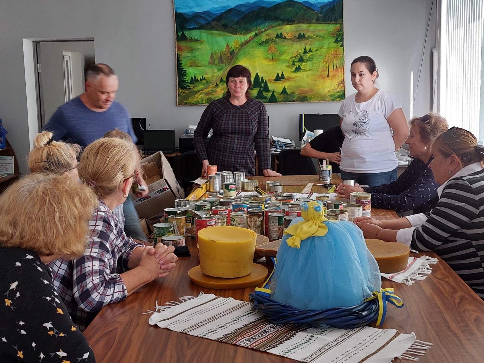 У Печеніжині відбувся майстер-клас з виготовлення окопних свічок 9