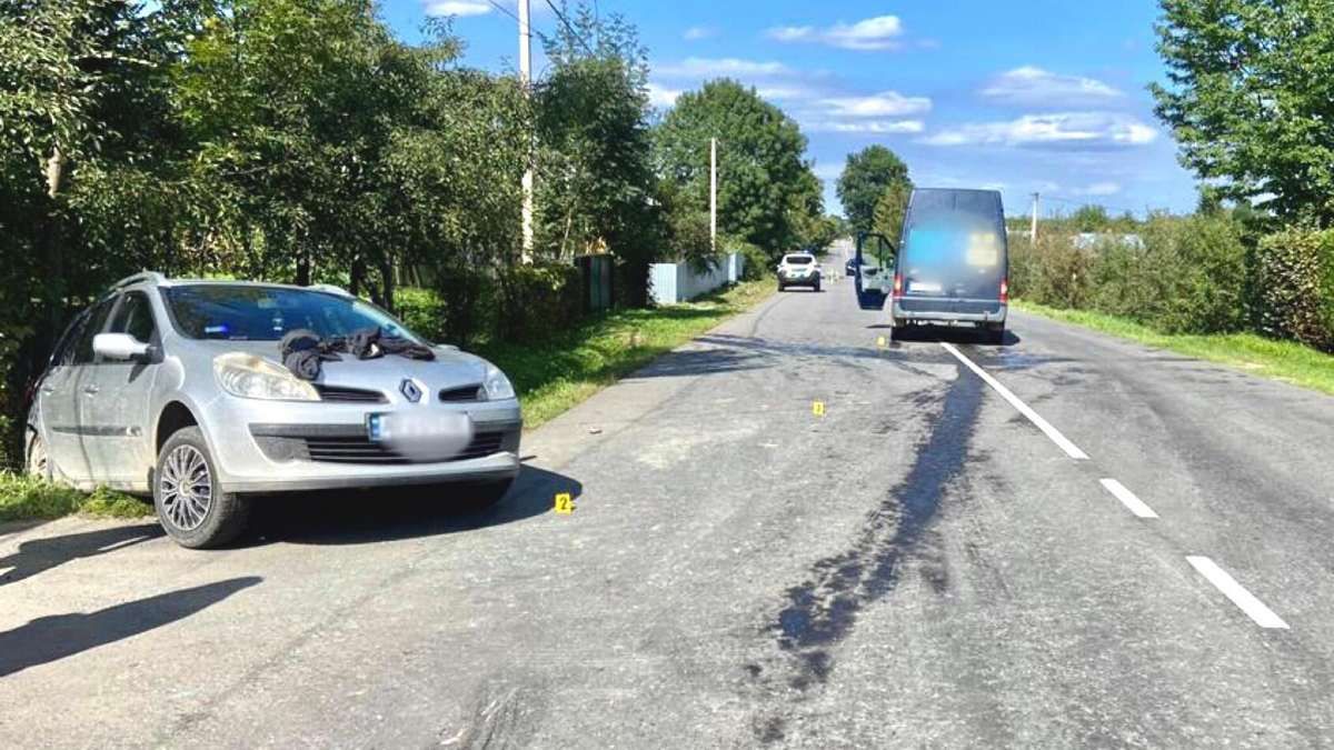 У Стопчатові зіткнулись дві автівки - одну людину госпіталізували 1