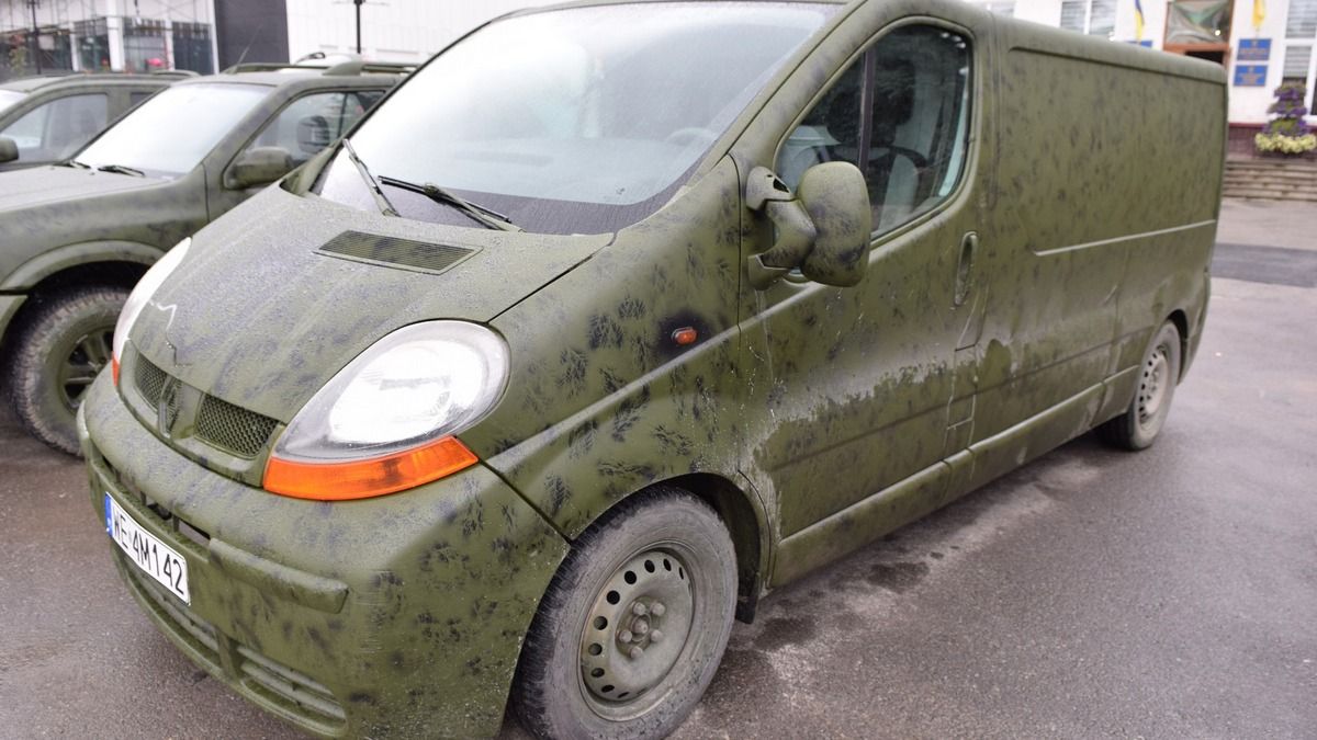 Діти з Чорткова назбирали на авто для військових