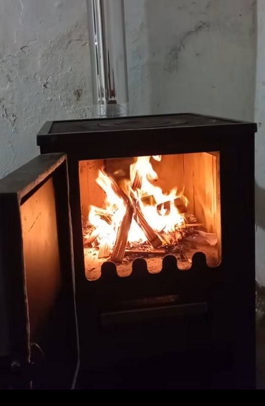 Снятинська міська рада встановлює "буржуйки" в укриттях 1