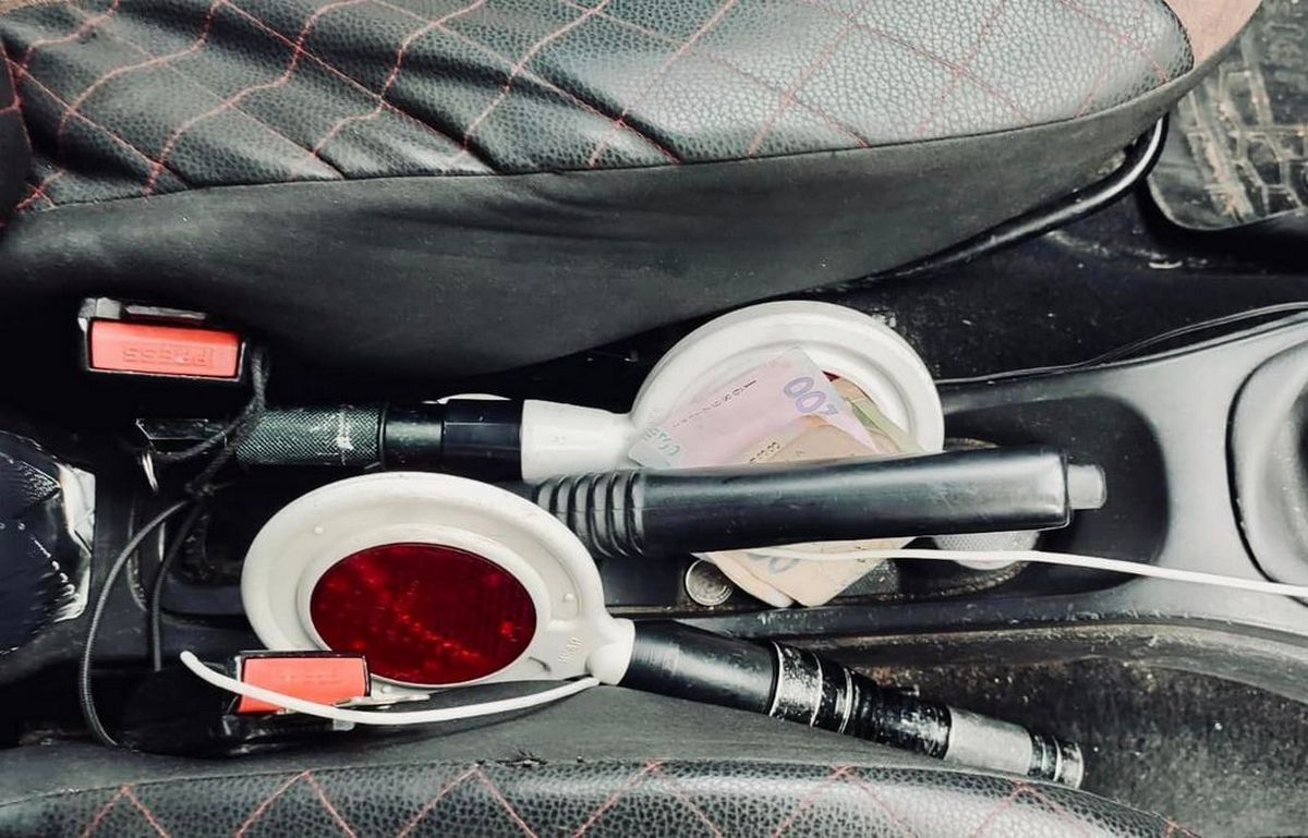 Мотоцикліст на Косівщині підкинув хабаря поліцейським 2