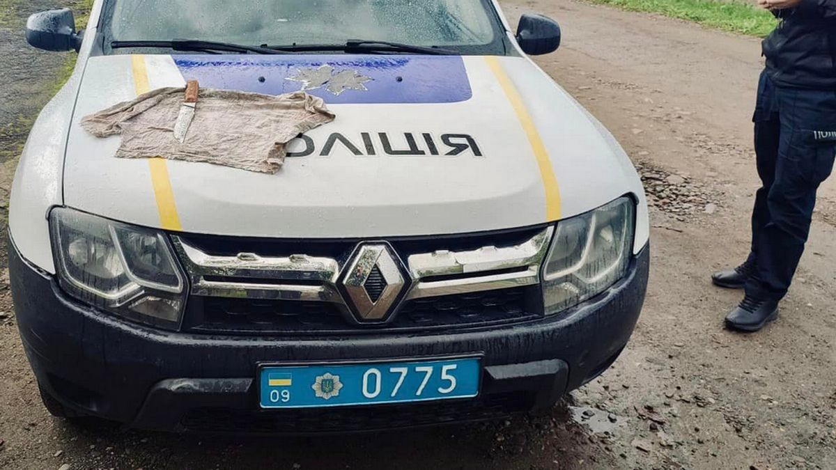 Мотоцикліст на Косівщині підкинув хабаря поліцейським 3