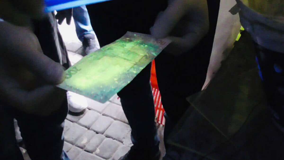 Збували психотропи: на Косівщині затримали наркоторговців 3