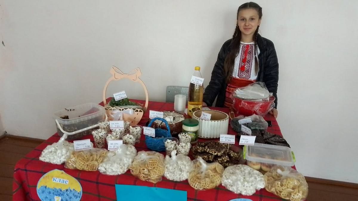 У Черемхові під час благодійного ярмарку зібрали понад 11 тисяч для ЗСУ 6