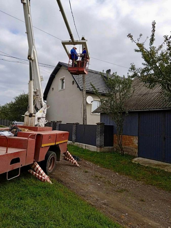 Нарешті цивілізація: у Королівці освітили вулиці 1