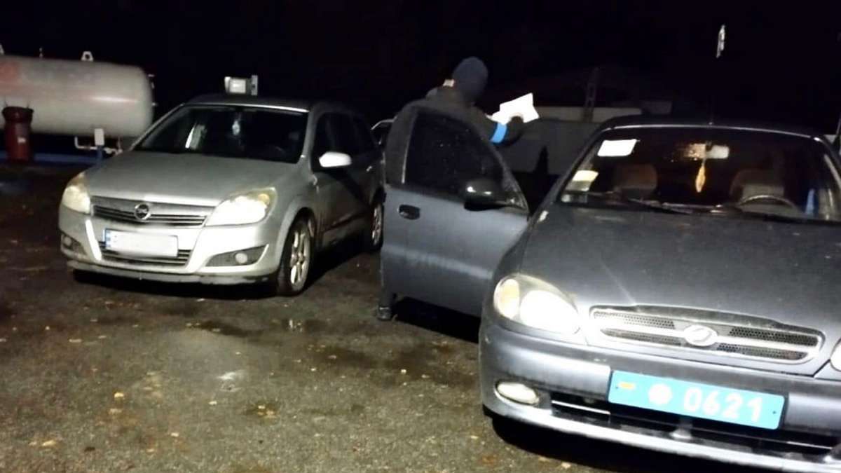 Мешканець Заболотова був п'яний за кермом, але думав, що гроші допоможуть