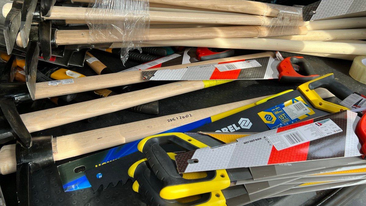 "Вагон" допомоги для едельвейсів 15