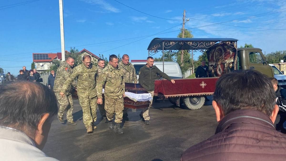Городенківська громада зустріла загиблого Героя Віталія Палюха 10