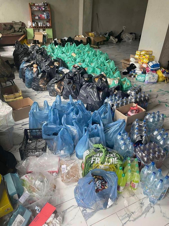 Мешканці Чернятина передали допомогу для військових 4