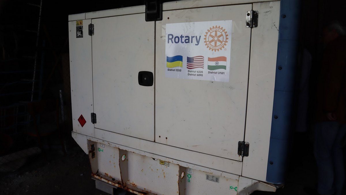 Коломийська інфекційна лікарня отримала потужний генератор 6