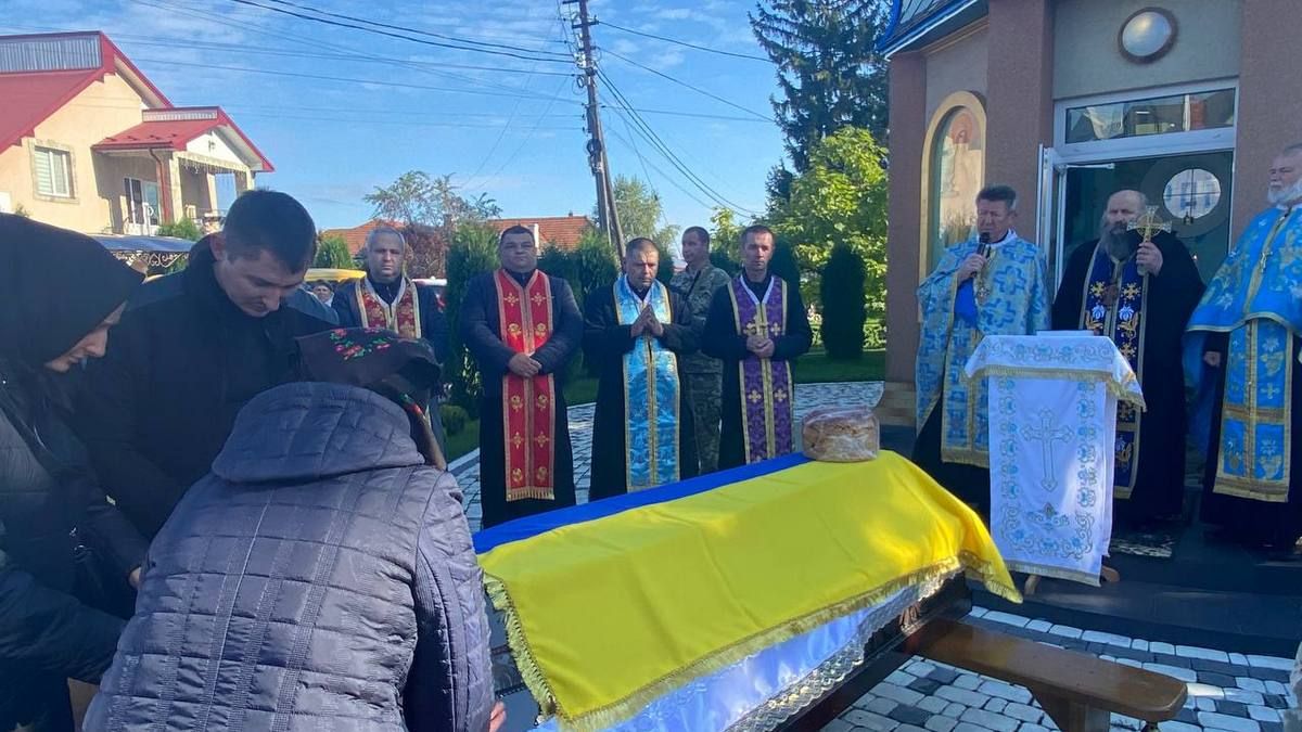 Городенківська громада зустріла загиблого Героя Віталія Палюха 8
