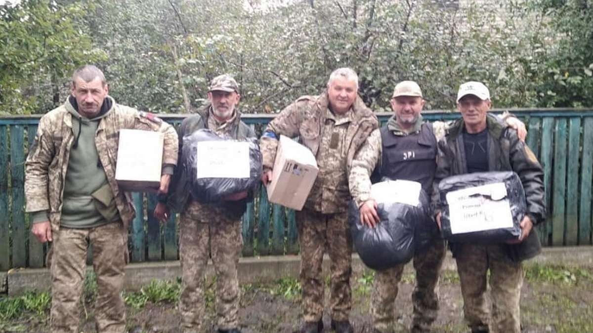 Із Снятина на передову відправили допомогу військовим