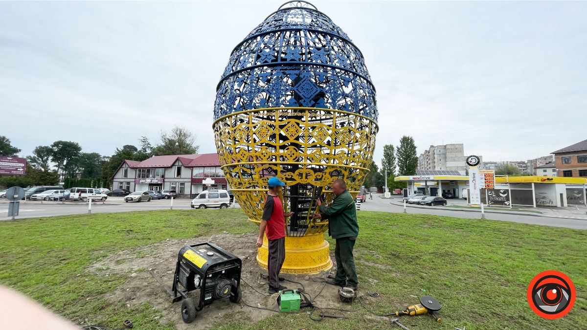 Наоглядались: вхід в металеву писанку на кільці заварили 1