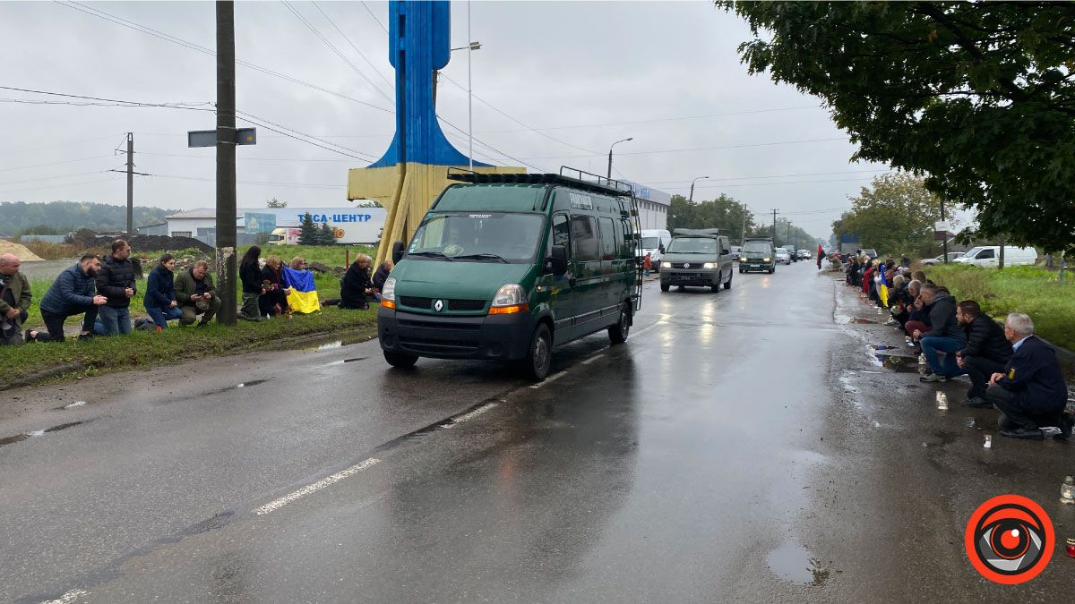 Сотні коломиян зустріли тіло загиблого Любомира Бордуна 4