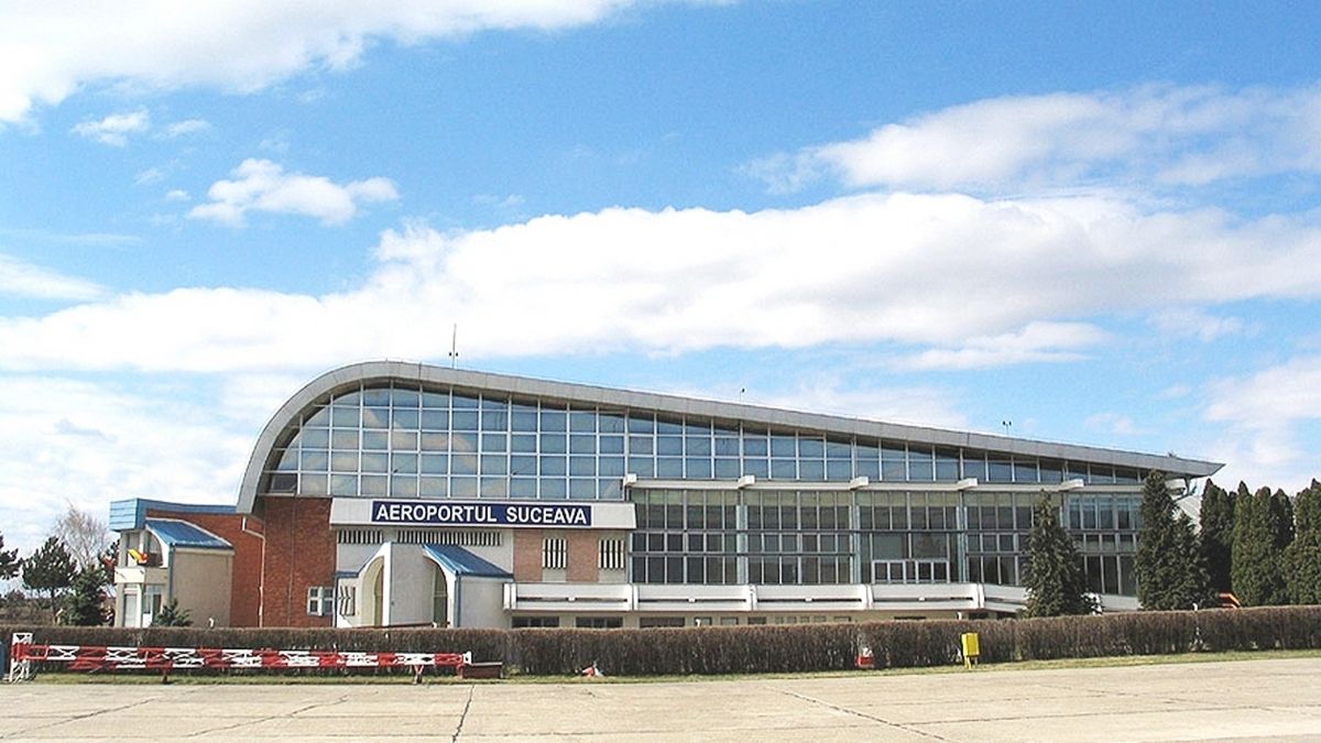 З яких аеропортів найближче полетіти за кордон? 8