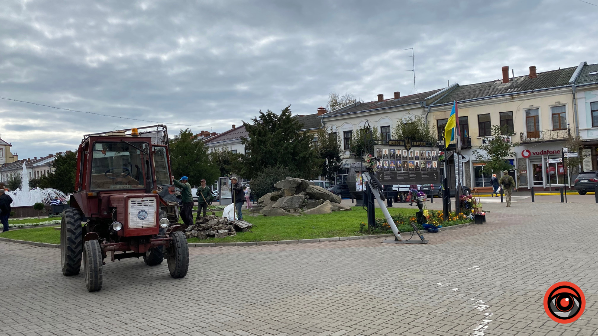 У центрі міста з'явиться нова клумба 2