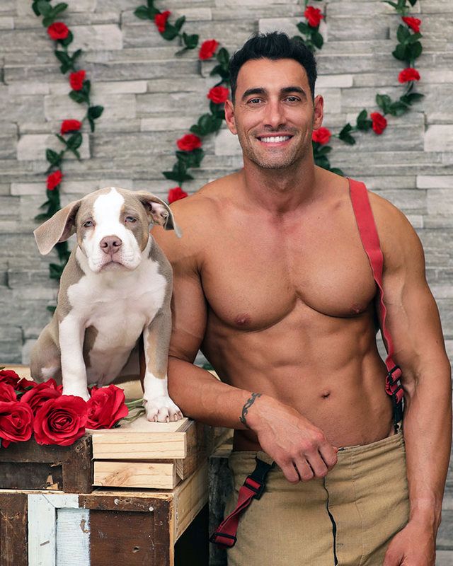 Просто комбо: австралійські пожежники з тваринками на календарі 17