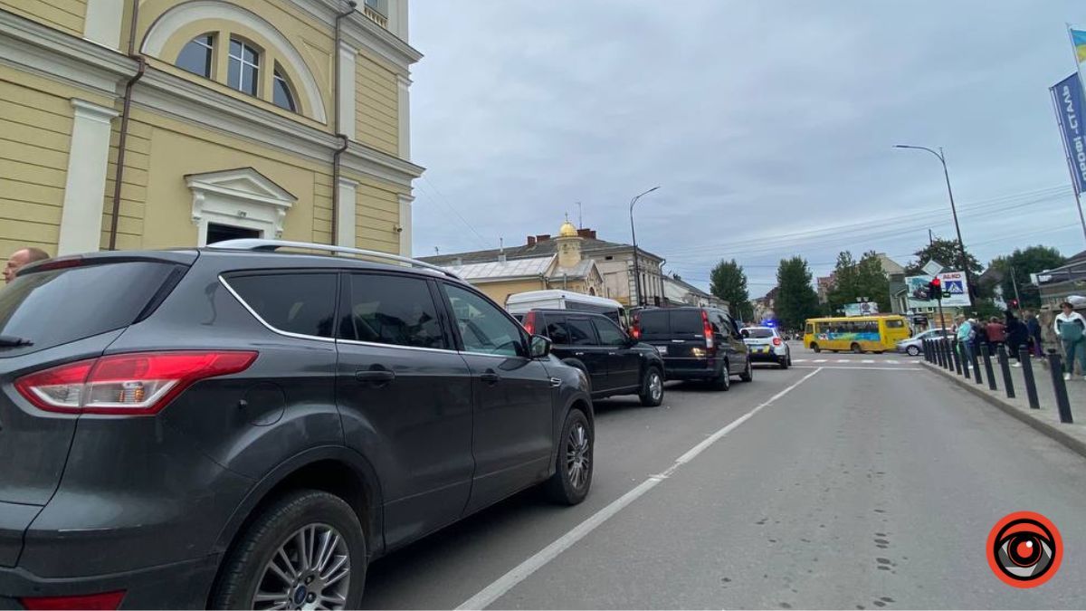 Коломия попрощалася із Героєм Валерієм Кривдою 28