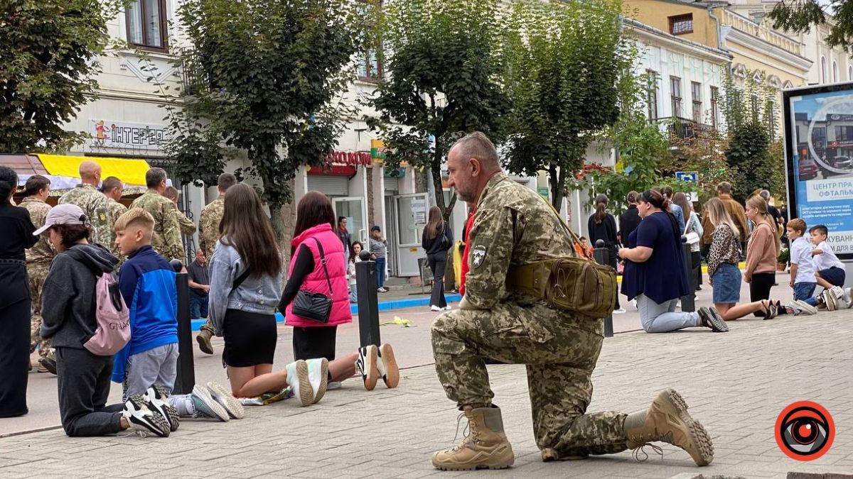 Коломия попрощалася із Героєм Валерієм Кривдою 20