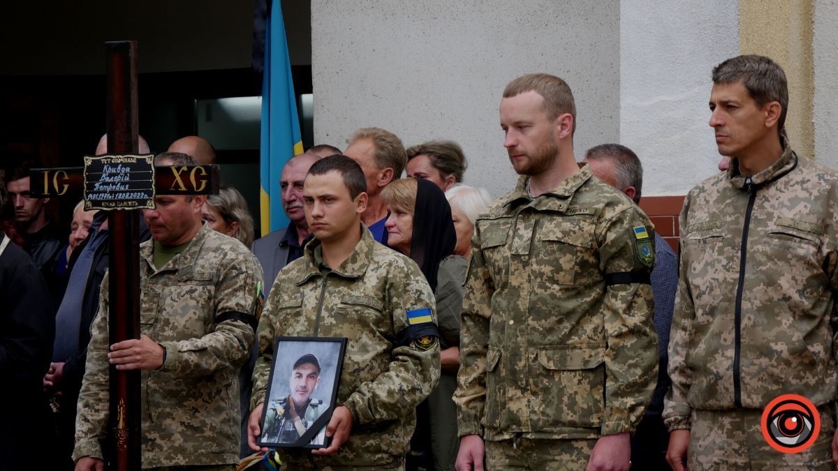 Коломия попрощалася із Героєм Валерієм Кривдою 5