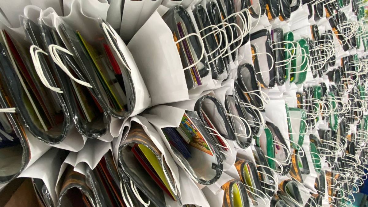 У Городенці благодійна організація розпочала видавати гуманітарну допомогу 3