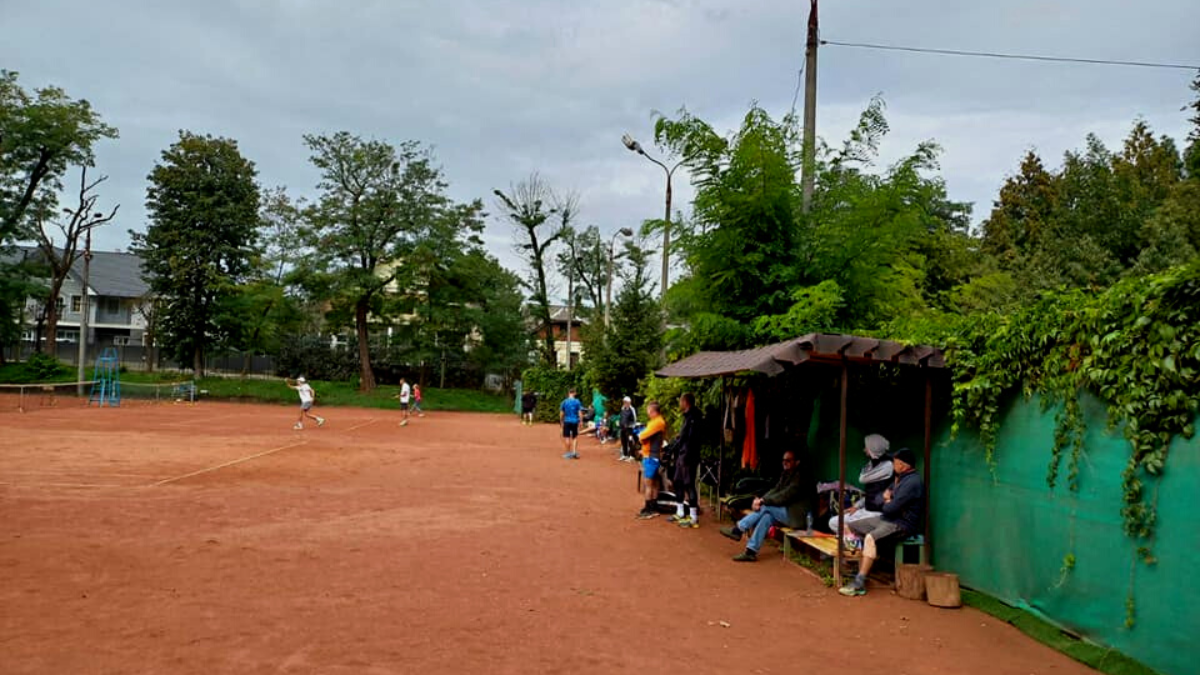 Тенісисти-аматори позмагалися за призові місця | Відомі переможці 4