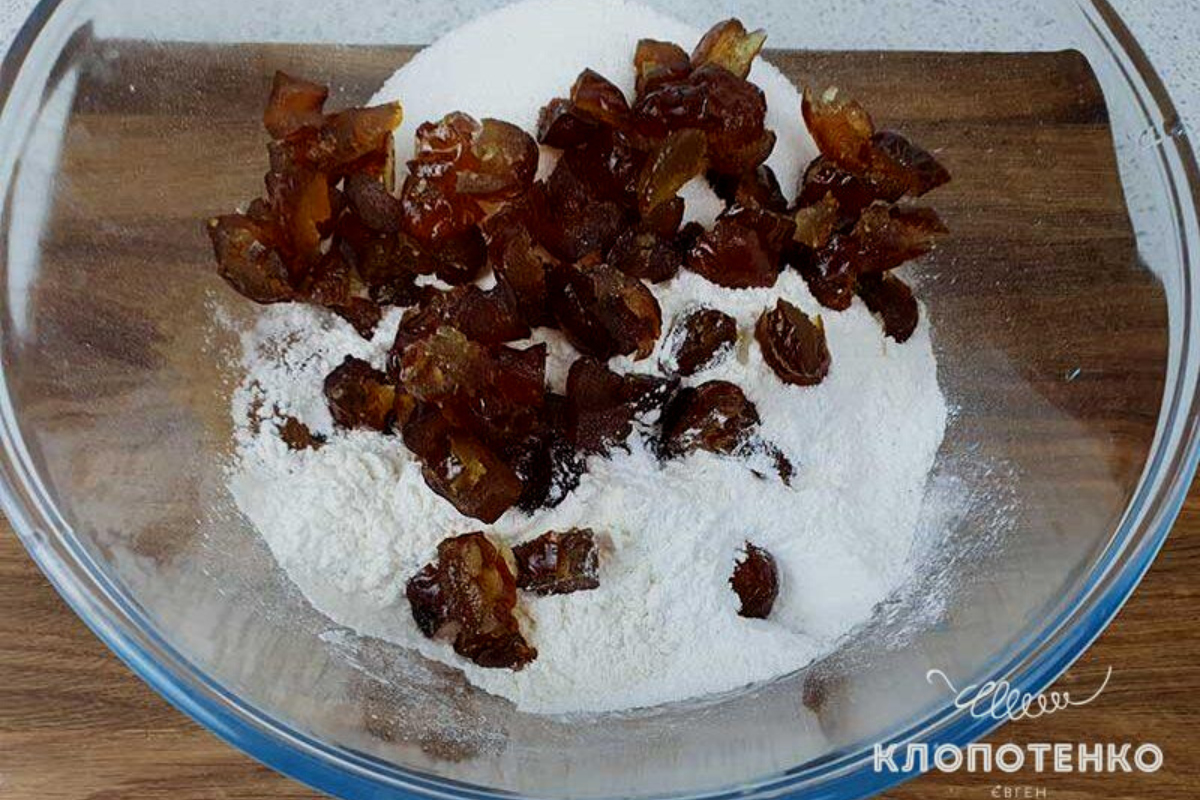 Грушевий пиріг з фініками | Смачний рецепт 4