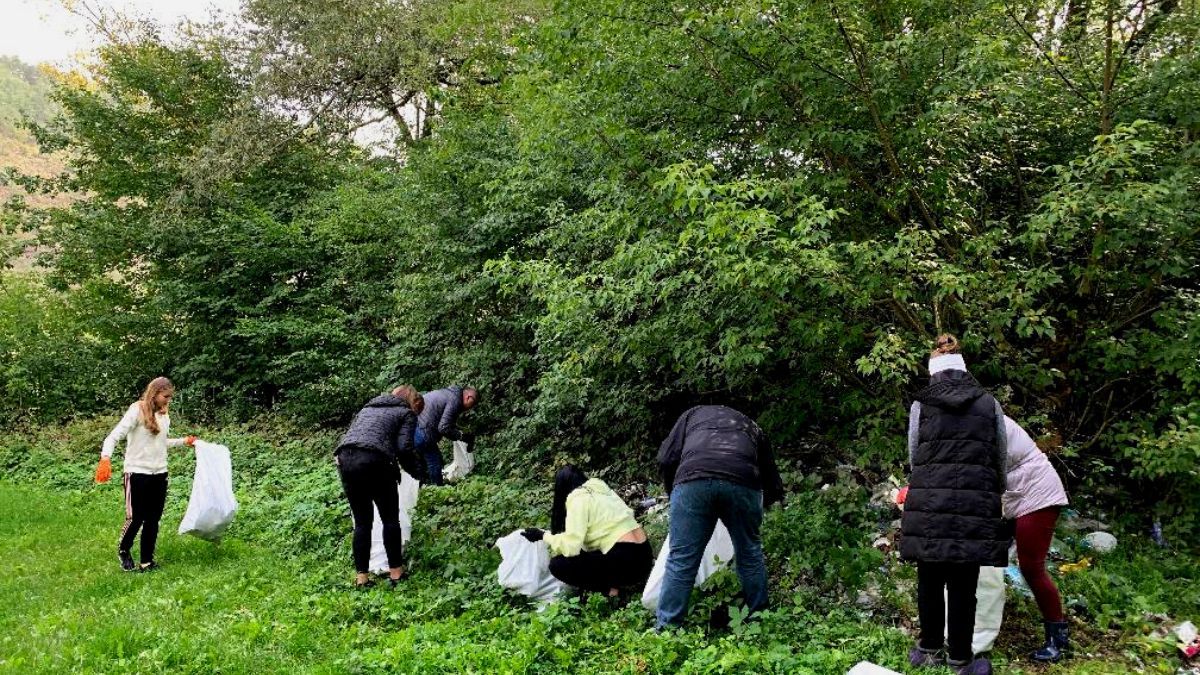 «Хай небо буде мирним, а Україна чистою!» | У Городенці відбулася екологічна акція 4