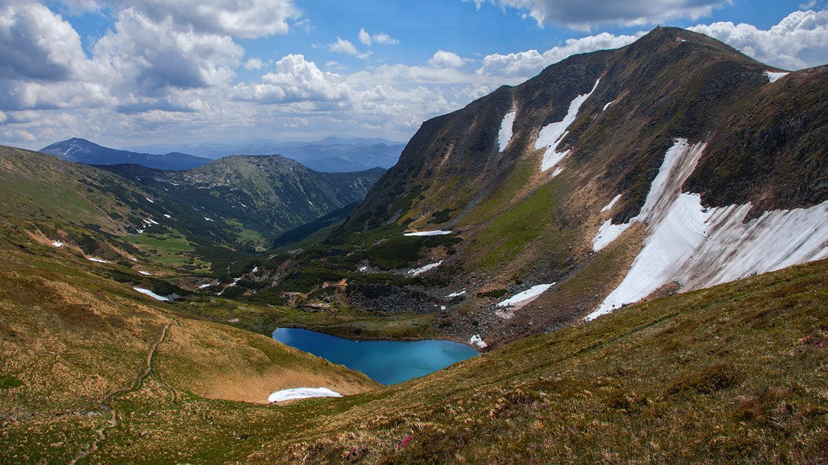 ТОП 10 вершин Карпат, на які варто зійти цієї осені 6