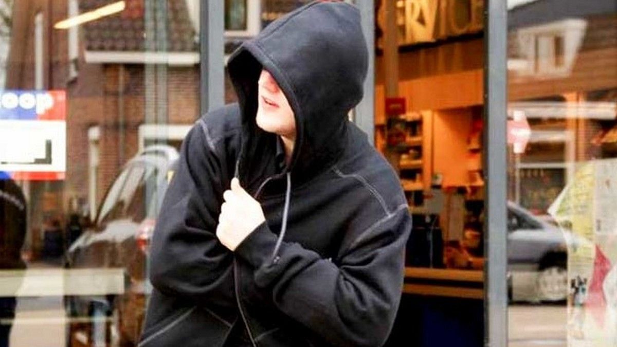 У Коломиї чоловік хотів вкрасти три дезодоранти та упаковку кави