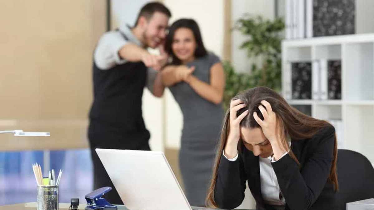 Що таке мобінг на роботі та чому за нього хочуть карати?