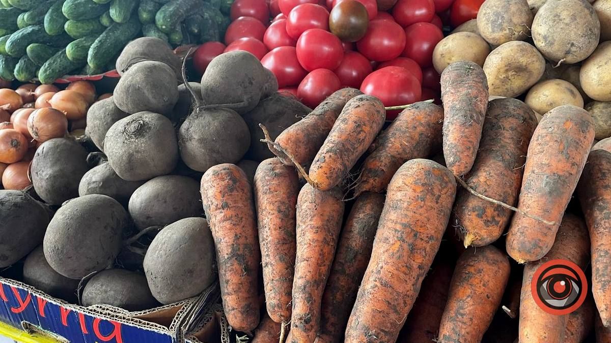 По чому у Коломиї сезонні овочі та фрукти? 5