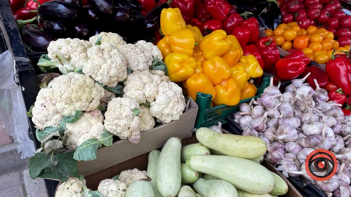 По чому у Коломиї сезонні овочі та фрукти? 3