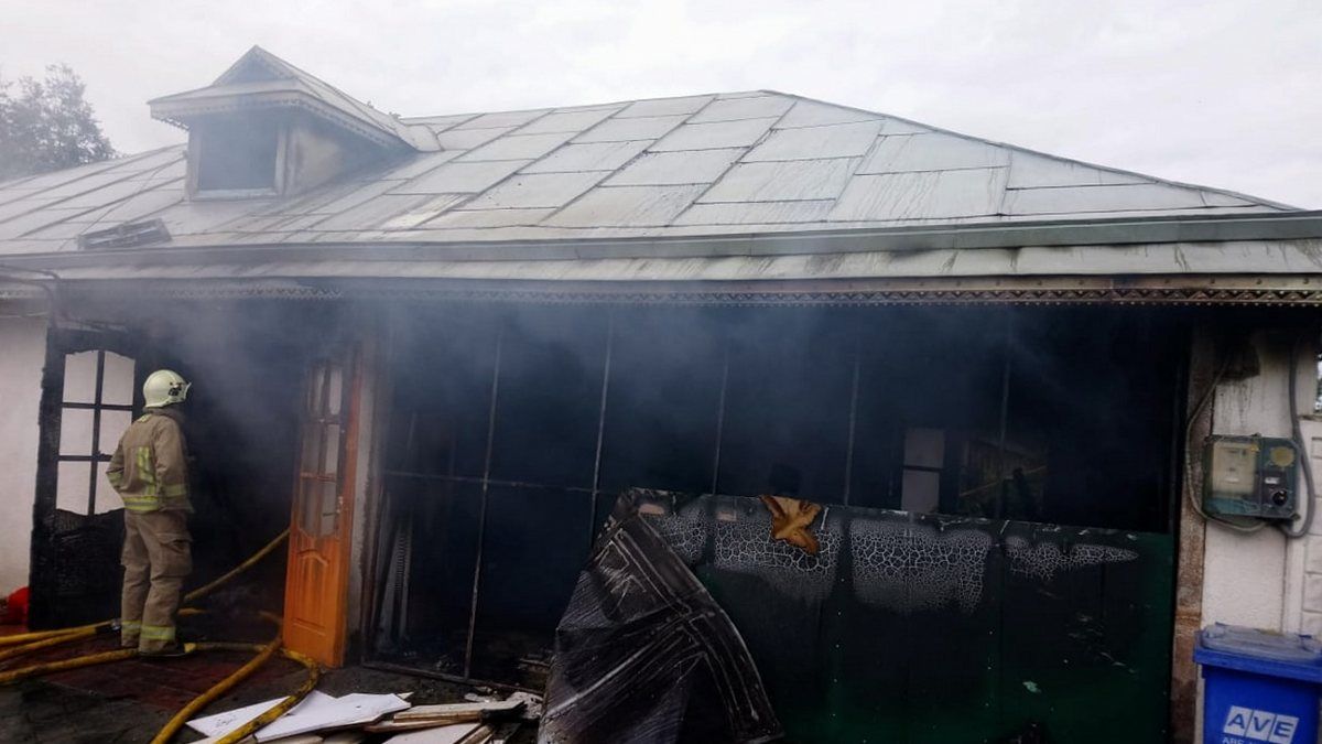 У Снятині вогонь охопив будинок 1