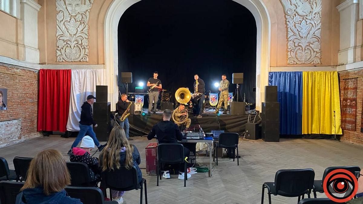 У Коломиї виступив оркестр Національної академії сухопутних військ 10