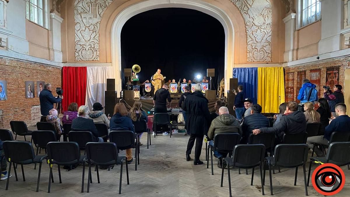 У Коломиї виступив оркестр Національної академії сухопутних військ 8