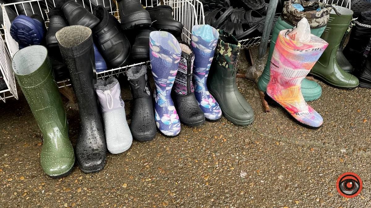 Яка вартість гумових чобіт у Коломиї? 2
