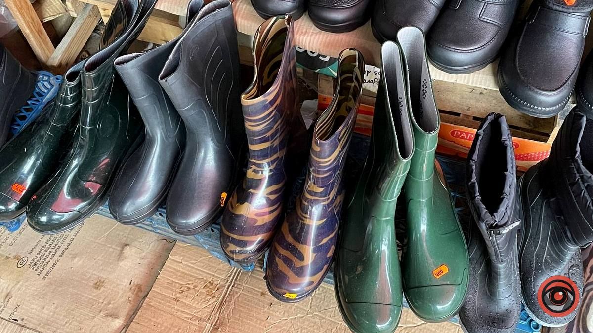 Яка вартість гумових чобіт у Коломиї? 5