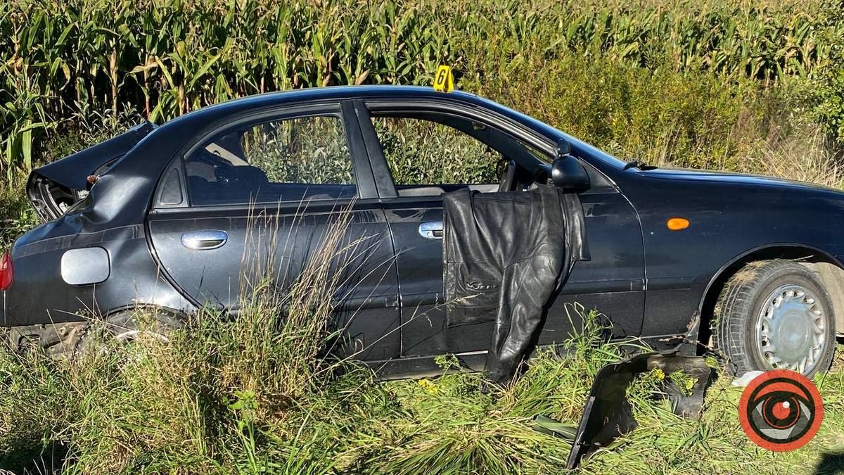 На об'їзній під Коломиєю сталась ДТП: вантажівка стукнула легковик 2