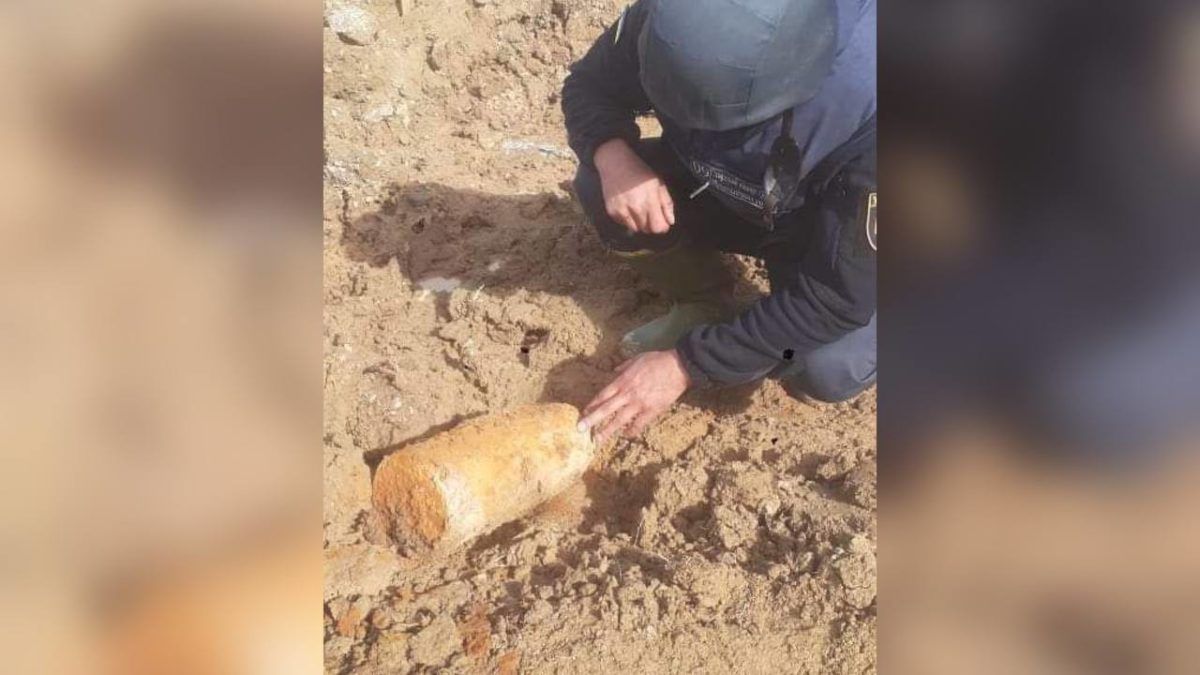 На Надвірнянщині піротехніки знищили артилерійський снаряд 1