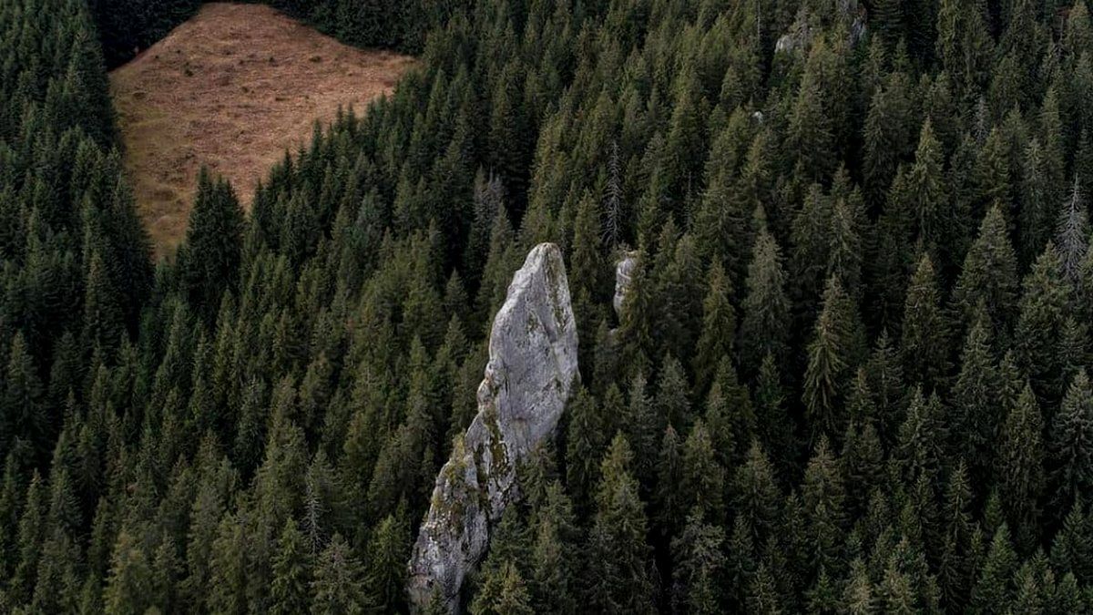 Краса поруч - Угорські скелі на Верховинщині