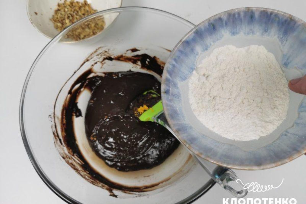 Брауні з горіхами | Рецепт для похмурої осені 5