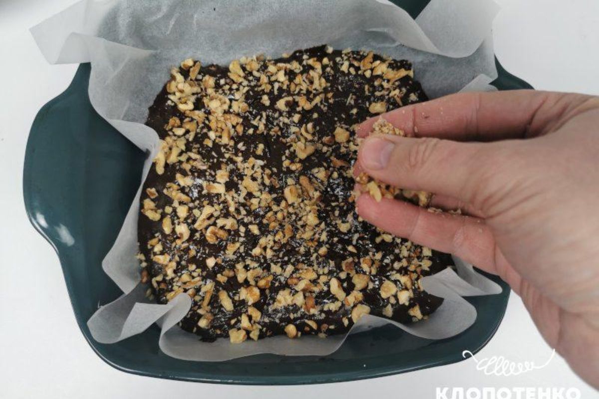 Брауні з горіхами | Рецепт для похмурої осені 6