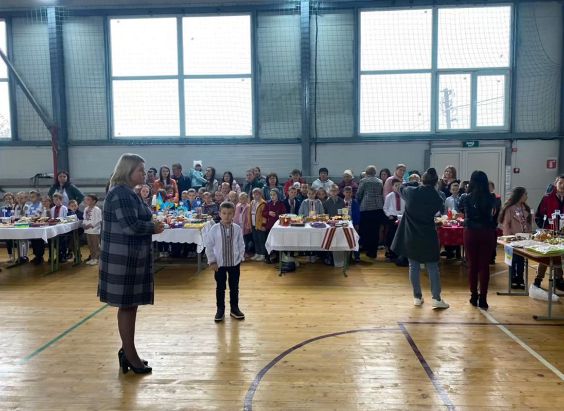 У селі Марківка зібрали чималу суму для воїна-односельця та ЗСУ 3